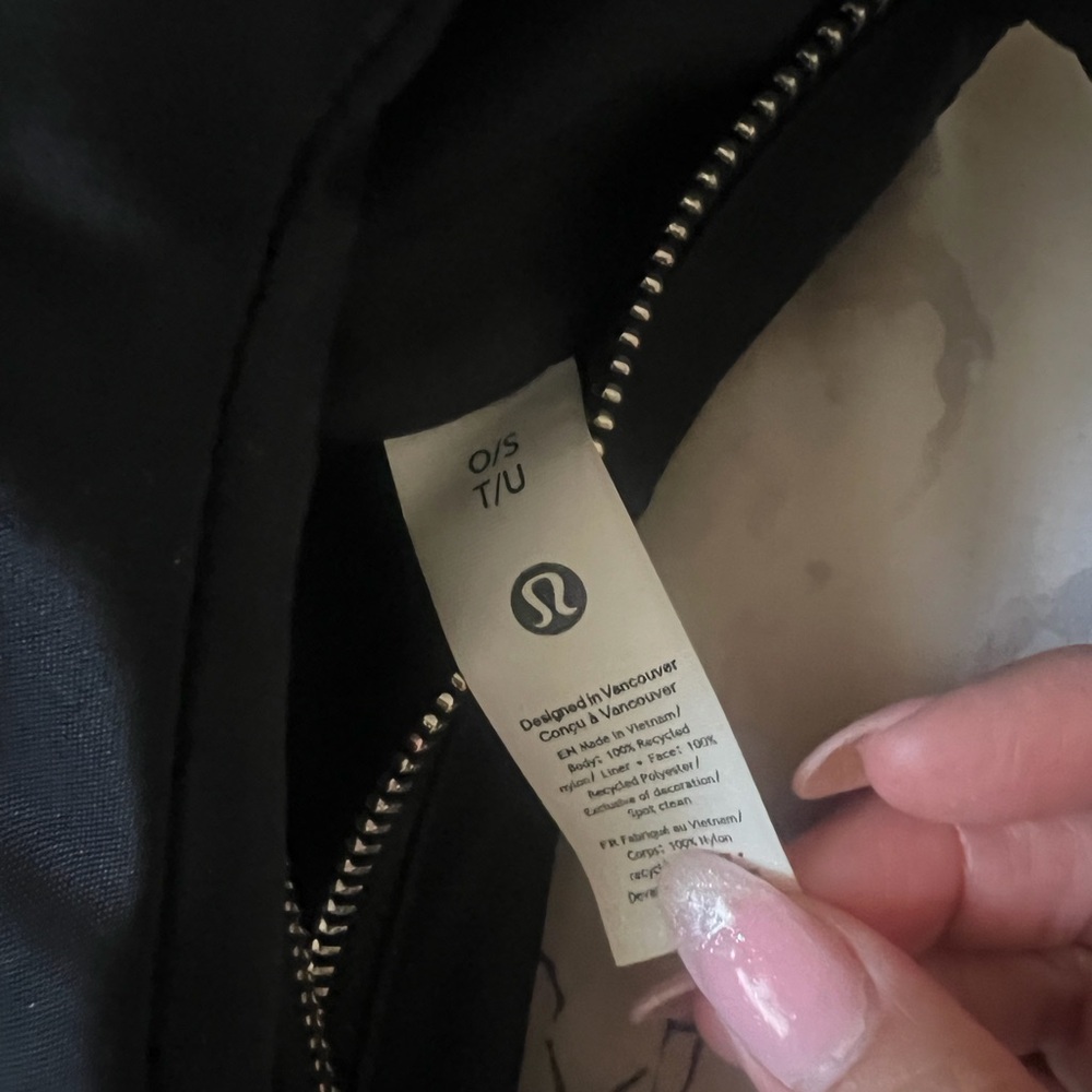 lululemon athletica Black Shoulder Bag - Picture 4 of 5